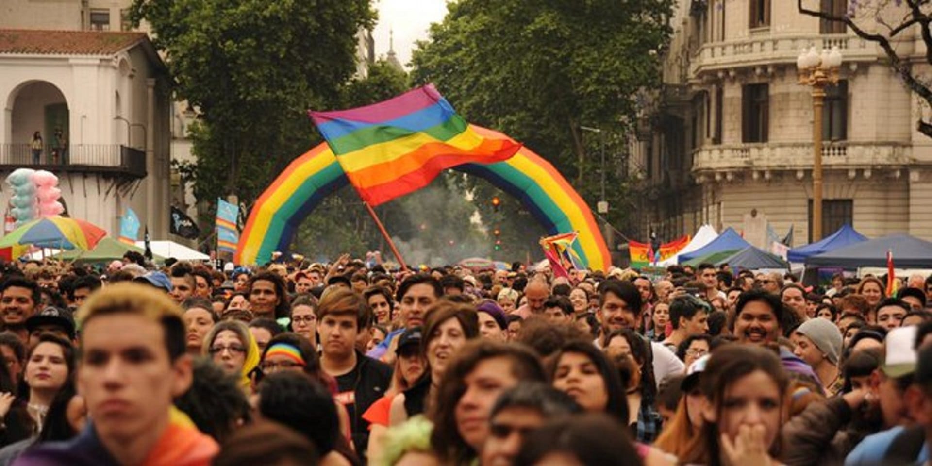 Miles de personas participaron de la Marcha del Orgullo LGTBQ+ IMPULSO